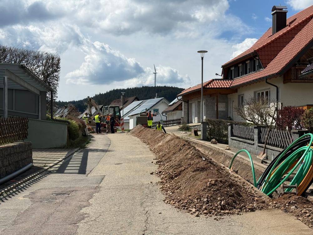 Schillerstraße mit Tiefbaugraben