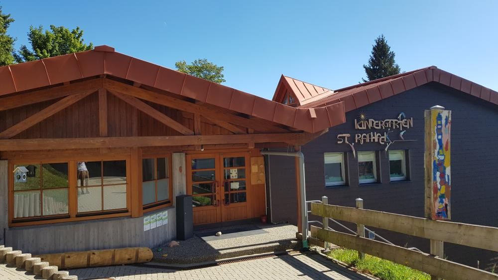 Kindergarten St. Raphael Außenansicht Kindergarten St. Raphael